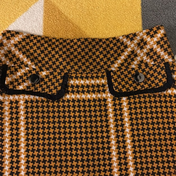 Stylish Yellow Houndstooth Women's Skirt - Picture 4 of 6